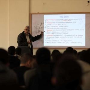 بعد عامين من الإبادة.. الجامعة الإسلامية تستأنف العملية التعليمية واجهيا