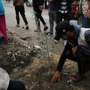 تقرير حنعمرها تاني.. غزة تصنع الحياة بسواعد أبنائها