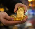 📉 أسعار الذهب الفورية تترجع بنسبة 0.5% وتسجل 4322.28 دولار للأوقية اليوم الاثنين (أرشيف)