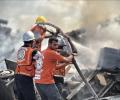 وَلَّد زوجته داخل خيمة.. مهمة اضطر إليها رجل الدفاع المدني "السدودي"