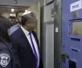 بن غفير يقتحم زنازين الأسيرات ويتفاخر بالتنكيل بالأسرى
