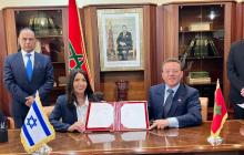 وزيرة النقل في حكومة الاحتلال توقع اتفاقيات مع وزير النقل المغربي