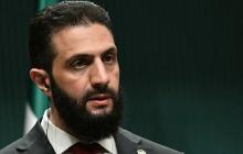 أفاد التقرير بأن الرئيس السوري أحمد الشرع ووزيري الداخلية أنس خطاب والخارجية أسعد الشيباني تعرضوا لخمس محاولات اغتيال عام 2025 (أرشيفية)