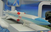 بمدى 290 كم.. طهران تسابق الزمن لامتلاك صواريخ CM-302 الصينية المضادة للسفن.