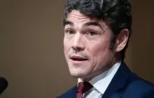 مدير المركز الوطني الأمريكي لمكافحة الإرهاب (NCTC) جو كينت يقدم استقالته