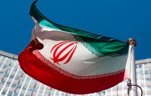 ذكر الموقع أن محمد أمين بيقلاري وشاهين وحيدبرست أُعدما بعد إعادة النظر في ملفهما وتصديق الحكم من المحكمة العليا