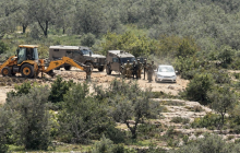 المشاريع الخدمية الفلسطينية تواجه اعتداءات إسرائيلية يومية بدعوى عدم الترخيص