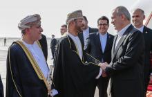 سلطنة عُمان تواجه ضغوطاً أمريكية متزايدة للتخلي عن سياسة الحياد التي انتهجتها تاريخياً تجاه إيران