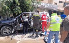 مشهد لقصف الاحتلال مركبة مدنية في بلدة النبطية