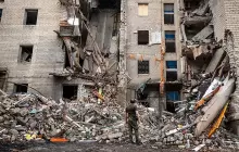مقتل ما لا يقل عن 12 شخصا وإصابة 8 آخرين بضربة روسية في شمال شرقي أوكرانيا (أرشيف)