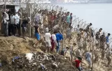 آلاف المهاجرين المغاربة يتدفقون إلى سبتة برا وبحرا.
