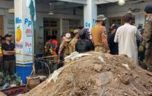 33 قتيلًا بانهيار سقف مدرسة في باكستان