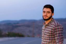 أنس عبدالفتاح خضع لـ 24 عملية جراحية في مستشفيات محلية وخارجية