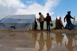 تحديات خطيرة تتمثل في عدم توفر وقود كاف لتشغيل آبار المياه وشبكات الصرف في غزة