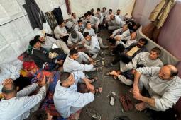 الاحتلال يواصل التصعيد من جريمة الاعتقال الإداري (أرشيف)