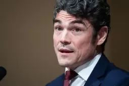 مدير المركز الوطني الأمريكي لمكافحة الإرهاب (NCTC) جو كينت يقدم استقالته