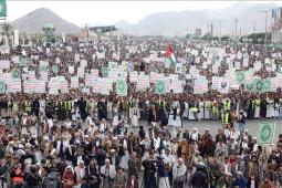 اليمن.. عشرات الآلاف يتظاهرون دعما لفلسطين وتضامنا مع لبنان وإيران