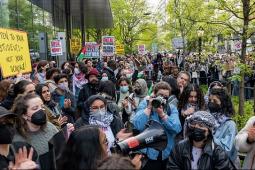 الاستطلاع أظهر فجوة واضحة في توجهات الشباب الأمريكي حيال التحالفات الخارجية الأمريكية