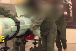 مشاهد نوعيّة لاستهداف بارجة عسكرية إسرائيلية بصاروخ كروز بحري