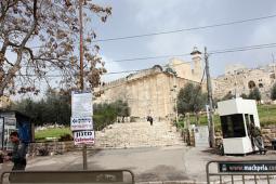 اعتداءات الاحتلال متصاعدة وتستهدف هويّة المسجد التاريخية (أرشيف)