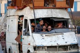 قطاع غزة يعاني من نقص حاد في قطع غيار السيارات اللازمة لإصلاح المركبات