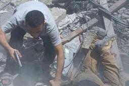 المقاوم الشهيد طارق نصر الله البريم لحظة تنفيذه كمين عسكري