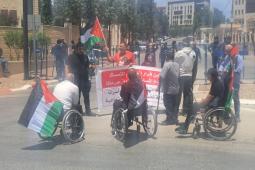 طالب الجرحى بإعادة صرف رواتبهم المتوقفة
