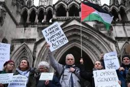 متظاهرون في بريطانيا دعما لفلسطين