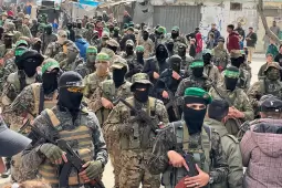بعض الأشخاص يلجؤون إلى استخدام عبارات كبدائل للإشارة إلى معلومات حساسة