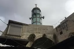 مشروع القانون يعد "اعتداءً سافرًا على حرية العبادة"