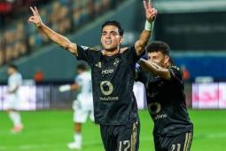 الدولي المغربي أشرف بن شرقي