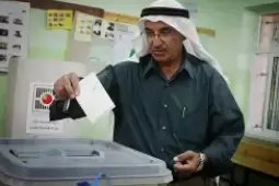 "الديمقراطية" تتمسك بإجراء انتخابات التشريعي وتدعو لحوار وطني شامل