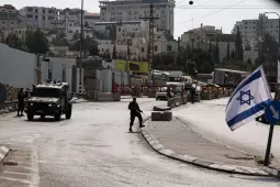 الاحتلال يواصل حصار الخليل لليوم الثامن على التوالي
