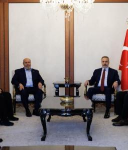 وزير الخارجية التركي يناقش المرحلة الثانية من اتفاق غزة مع وفد من حماس