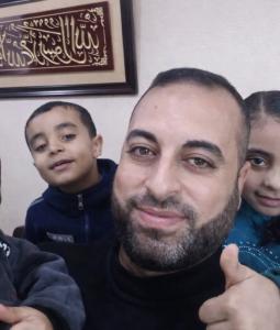 المقدم رامي المبيض وأطفاله الخمسة