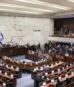 جاء القرار خلال مناقشات مشروع قانون تمويل الأحزاب