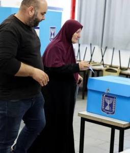 فلسطينيو الداخل يخلطون الأوراق في الانتخابات الإسرائيلية