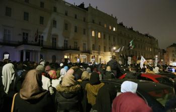 مظاهرات في نيويورك ولندن تندد بالقتل والدمار في حلب (الأناضول)