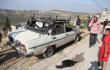 إحدى المركبات التي أحرقها المستوطنون (الأناضول)