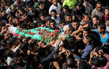 جنازة الشهيد أحمد أبو لبدة بخانيونس (الأناضول)