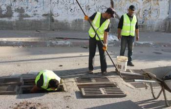 عمال إحدى بلديات قطاع غزة