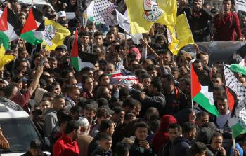 تشييع جثمان الشهيد عودة (الأناضول)