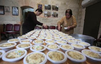 نساء من قرية 