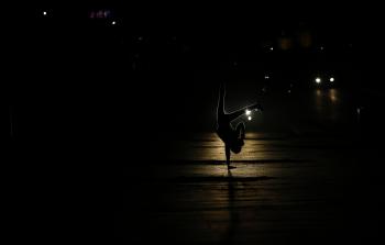 أزمة الكهرباء تلقي بظلالها على غزة (أ ف ب)