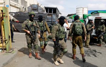 الاحتلال يواصل اعتقالاته بالضفة (أ ف ب)