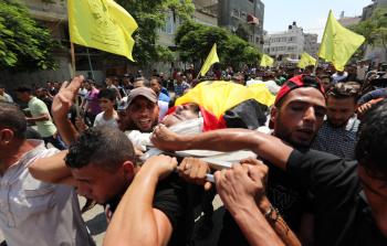 جانب من تشييع الشهداء - عدسة فلسطين أون لاين