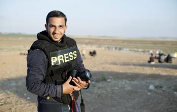 المصور الشريف خريج إذاعة وتلفزيون من جامعة الأقصى