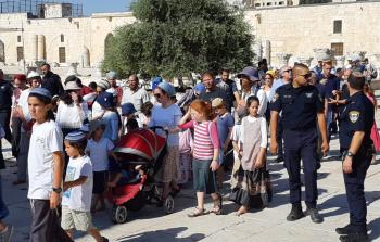 مستوطنون يقتحمون الأقصى (الأناضول)