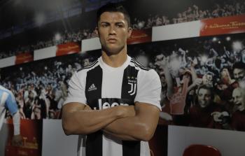 تمثال من الشمع للاعب الشهير  رونالدو - (الأناضول)