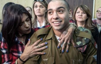 الجندي الإسرائيلي القاتل أليؤر أزاريا خلال جلسة محاكمته (أ ف ب)